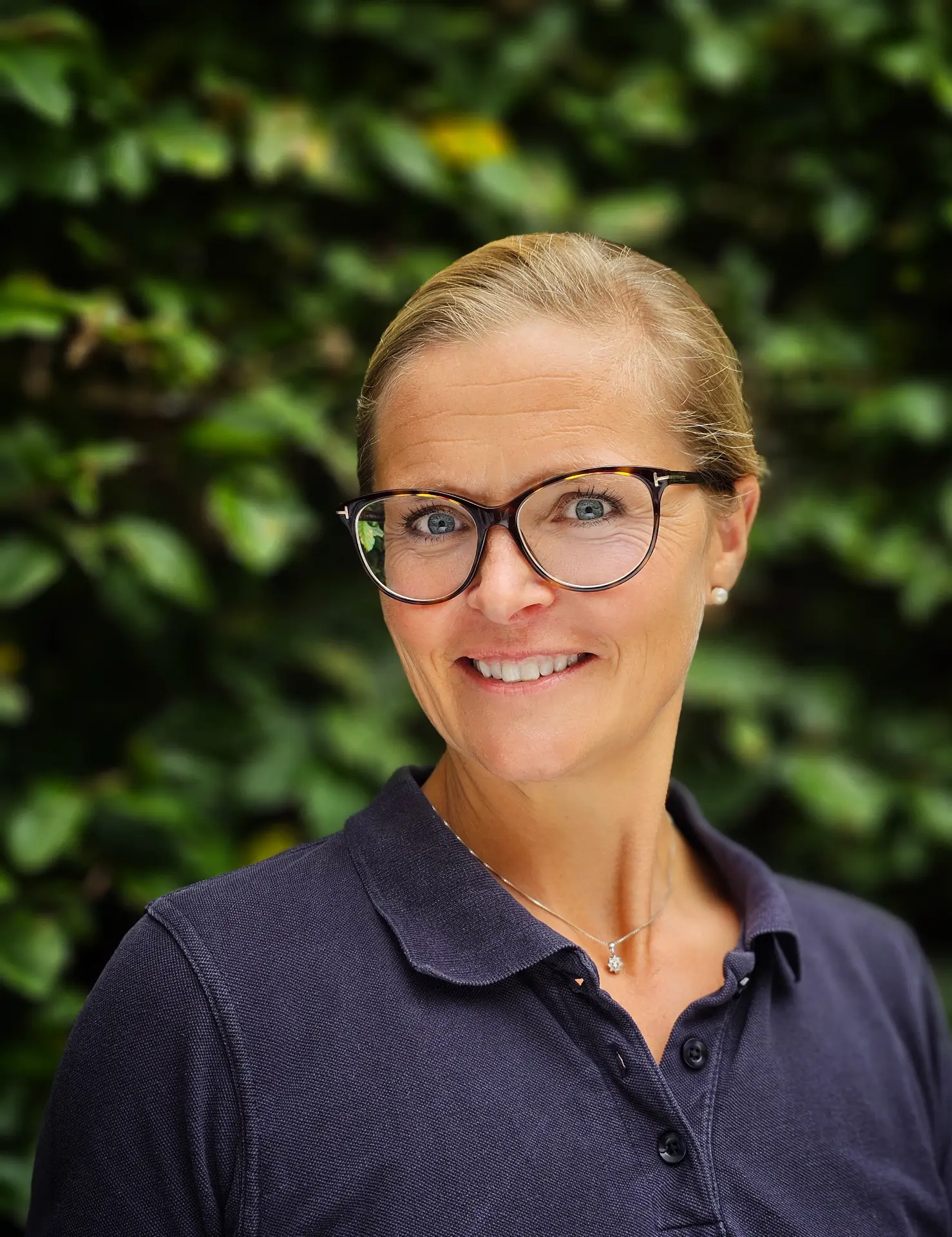 Portræt af Anne Palgaard, tandlæge og klinikejer
